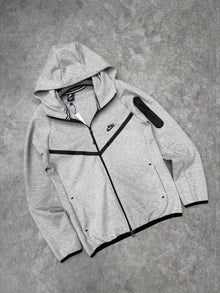 Nike Tech Fleece Gri