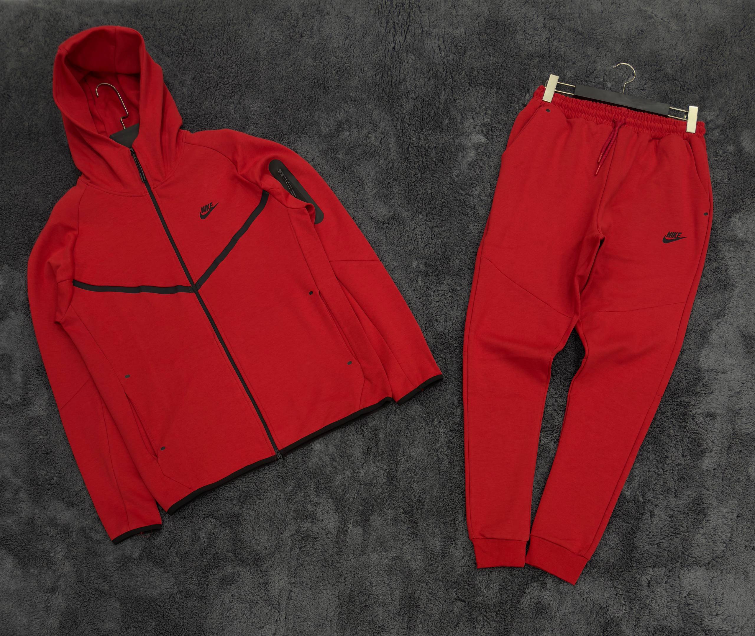 Nike Tech Kırmızı Eşofman Takımı
