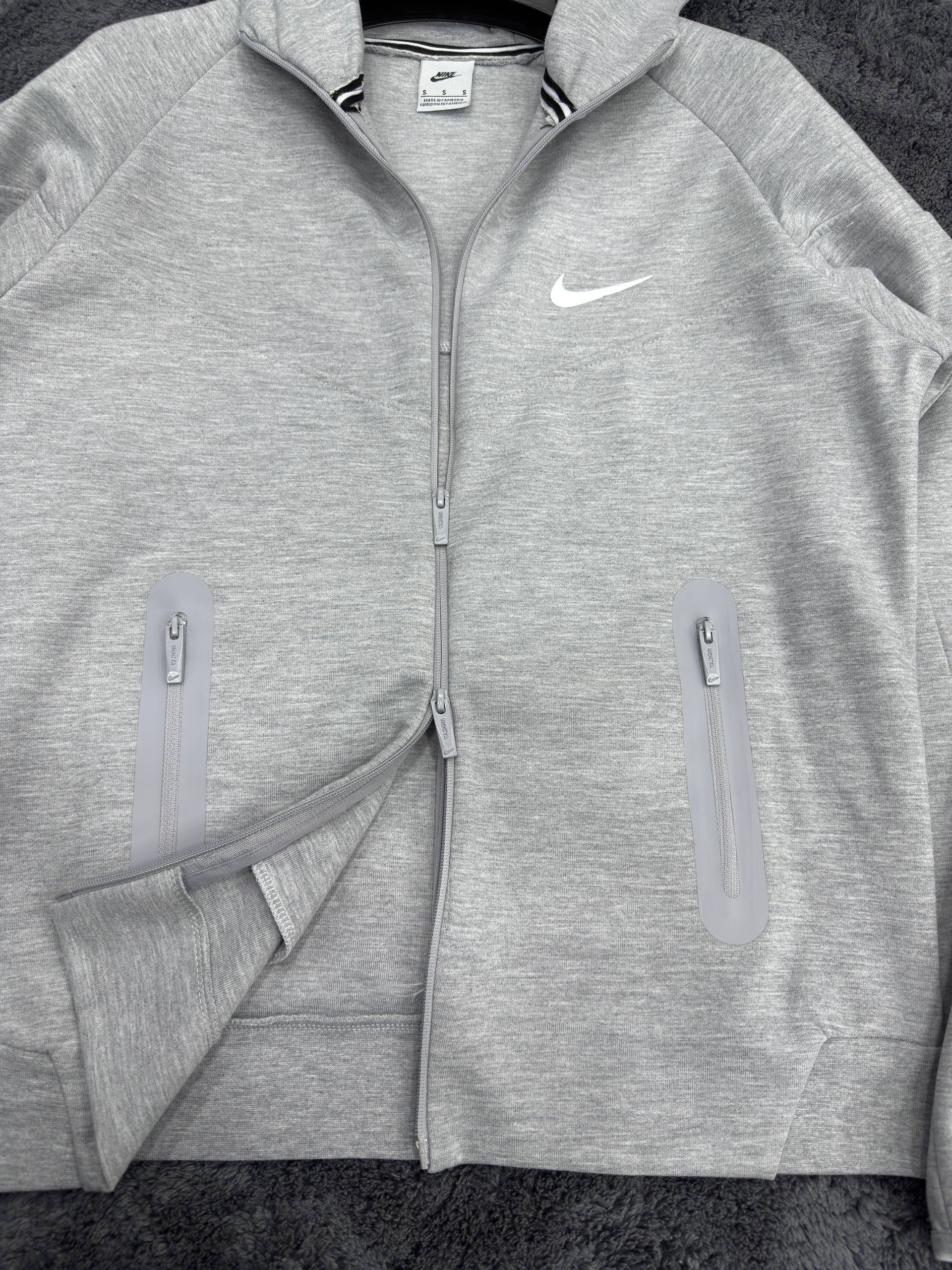 Nike Nocta Gri Eşofman Takımı