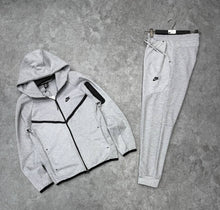 Nike Tech Fleece Gri Eşofman Takımı